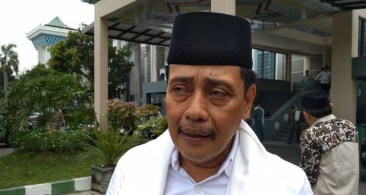 Ketua nu jatim hasan mutawakkil alallah di masjid-al akbar surabaya Ketua nu jatim hasan mutawakkil alallah di masjid-al akbar surabaya